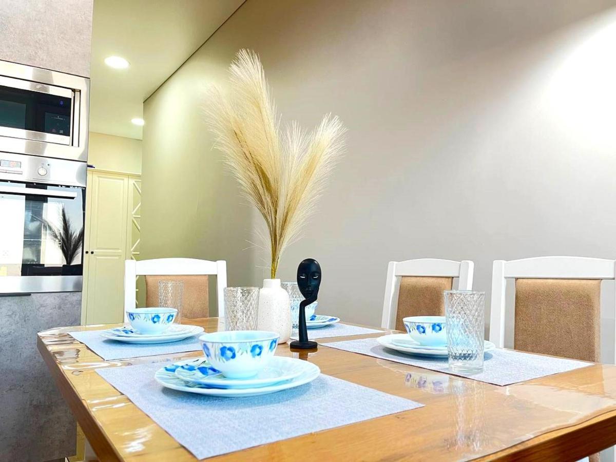 Apartment 3х-комнатная бизнес класса Almaty